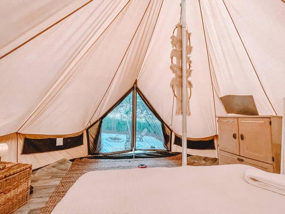 Cute Off Grid Glampsite With Wifi- 5 Min From Haleiwa Town Hotel Exterior foto